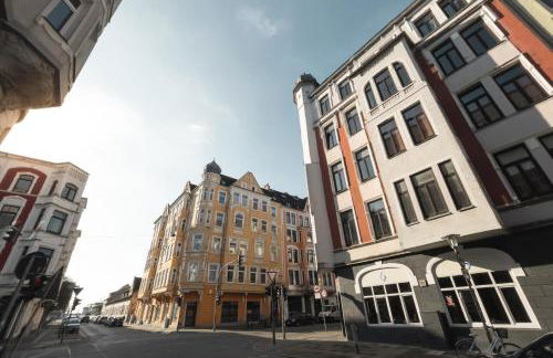 Bheaven I Golden Wave Premium Apartment - Photo 6