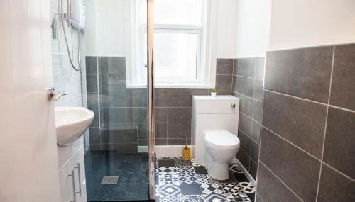 Charles Alexander Short Stay - Highcliffe Apartments - Foto 5, Shower
