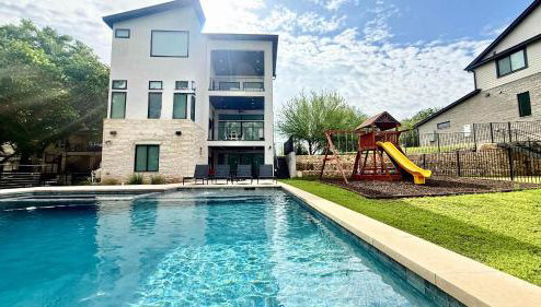 LBJ Bliss Retreat Heated Pool Hot Tub Game Rooms - Photo 1