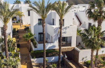 Villa de 4 dormitorios en el Resort Playa Macenas - Foto 1