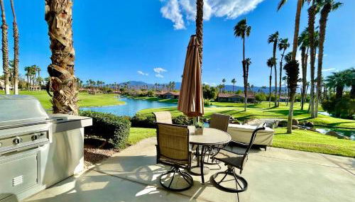 The View! Palm Desert Country Club Villa - Foto 4, Garden view