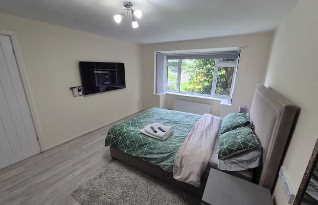 Lovely & Beautiful 2 Bed-apartment in Borehamwood - Foto 5