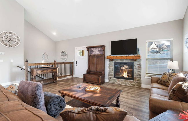 A Birds Eye Bridge View - 5 BDR w/ Private Hot Tub - Foto 17