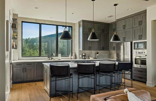 Luxe 3BR Lake Escape - BBQ Firepit & Pickleball - Foto 14