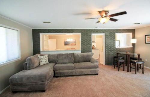 Luxury Midtown Home - Only a few blocks from FGH - Foto 75