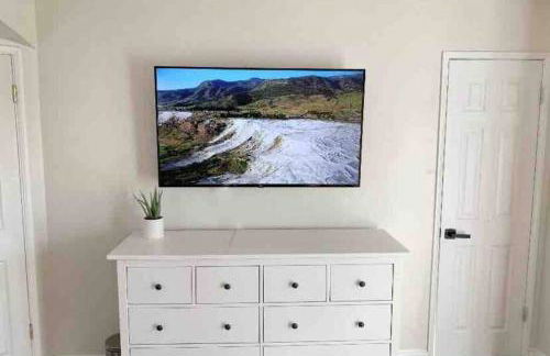 Hot Tub . Near Freeway . Quick 2 Theme Parks/Beach - Foto 15