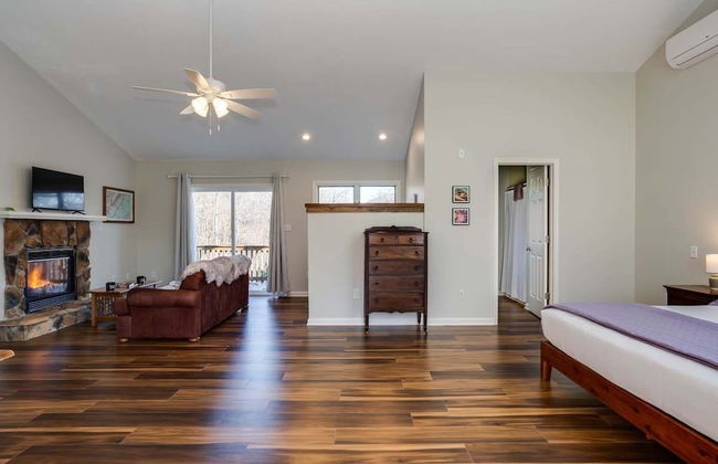 Love Ridge Mountain Lodging - Foto 32