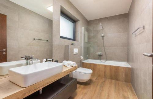 Villa Ana Škicini for 10 people with heated pool, kids activities and sea view near Novigrad - Foto 34