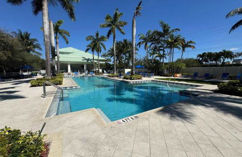 Exclusive Doral Villa with Luxury Amenities - Foto 14
