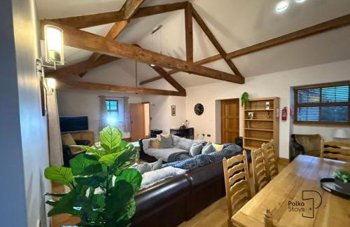 Old Corner Barn Lake District Escape by PolkaStays - Photo 4