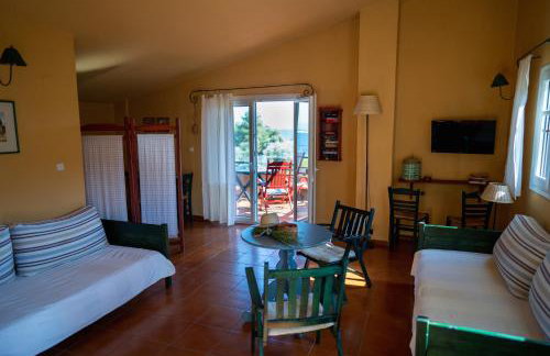 The Yellow Houses - Photo 8