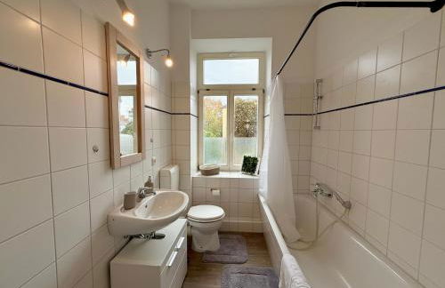 LIVA Stays Schwerin Zentrum - 4 Ferienwohnungen mit Küche und WLAN - Nähe Hauptbahnhof - Ideal für Familien & Monteure - Foto 57