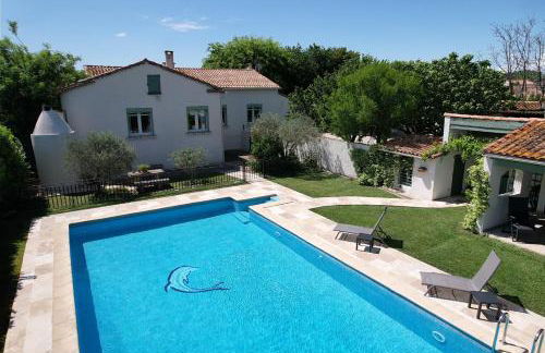 vacation rental with pool and poolhouse, close to arles in moulès- sleeps 8 - Foto 41