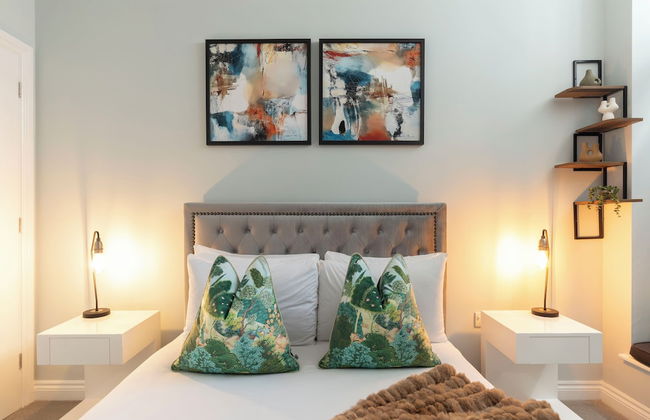 Elliot Oliver - Stylish 2 Bedroom Town Centre Apartment - Photo 7