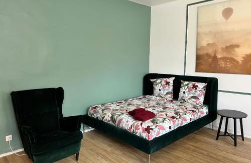 011 CHIC & COSY STUDIO 40m2 HYPERCENTRE WIFI SMART TV NETFLIX - Foto 3