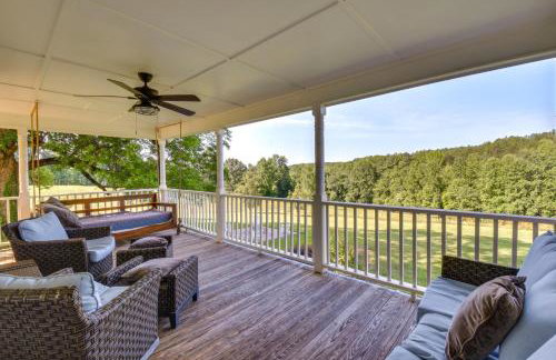 Home with Fire Pit on 27 Acres in Walhalla! - Foto 2