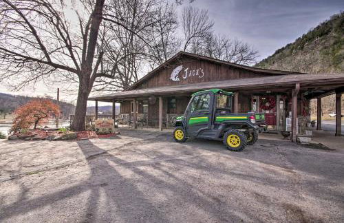 White River Getaway with Fire Pit and Trout Fishing! - Foto 26