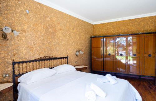 Villa Tamagna - Swimming Pool, Barbeque, Garden - Photo 17