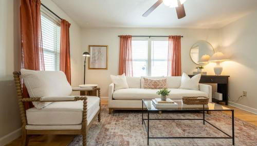 Family Neighborhood - Full Yard - Parking - Foto 3