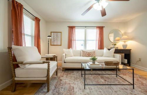 Family Neighborhood - Full Yard - Parking - Foto 3