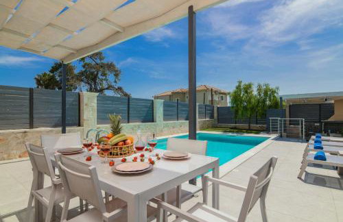 Lea Villa - Brand New Modern Villa - Photo 2