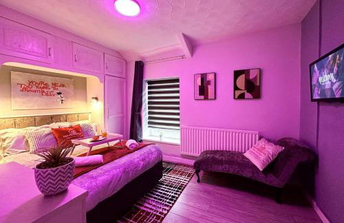 Joyful Jungle Jewel wBalcony & Foozeball-Ferndale - Foto 29