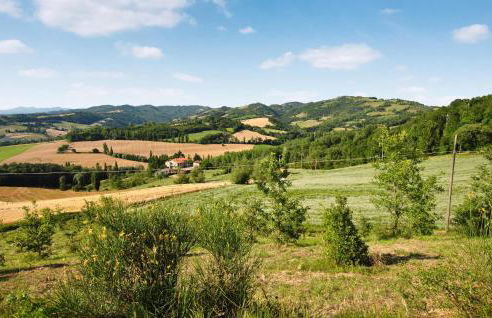 2 Bedroom Awesome Apartment In Gubbio - Foto 10