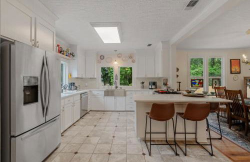 Spacious, Soulful Southern Stay - Foto 26