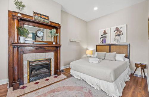 3BR Cozy Family Home with HotTub & Spacious Backyard - Foto 27