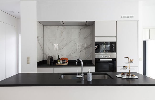 Unit 1 - Stylish Smart Home with Private Parking - Foto 8