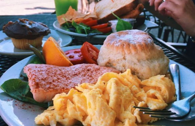 Amazing 4BR Celebrity Villa! Sleeps 8 by YouRent! - Foto 25