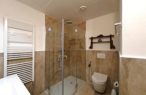 Apartment in Luino With Lake Maggiore Views - Foto 48