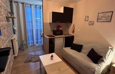 Superbe studio neuf avec balcon - Foto 5