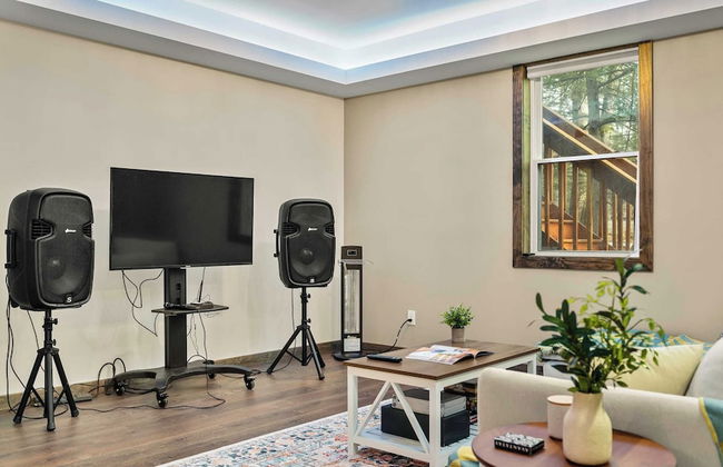 Lakeview Sunset Heaven Waterfront Escape + Private Dock Firepit + Game Room New Construction - Photo 54