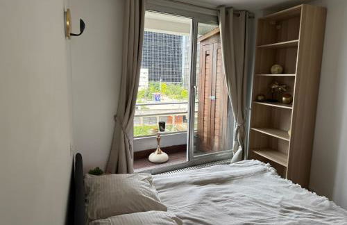 Appartement cosy à Paris en métro -balcon & wifi - Foto 12