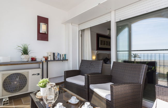 1 bedroom Apartment in Castelló d'Empúries with garden - Photo 14