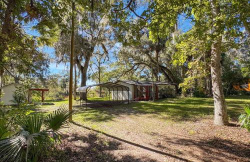 Forest Hideaway • Screened Porch • Grill - Foto 59