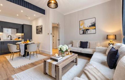 Cinematic Slice of HARRODS for 6 Hideaway Steps from Station - Foto 6