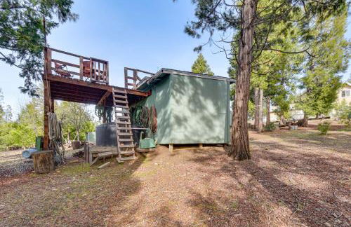 Deck and Wooded Views 5-Acre Auberry Retreat! - Foto 29