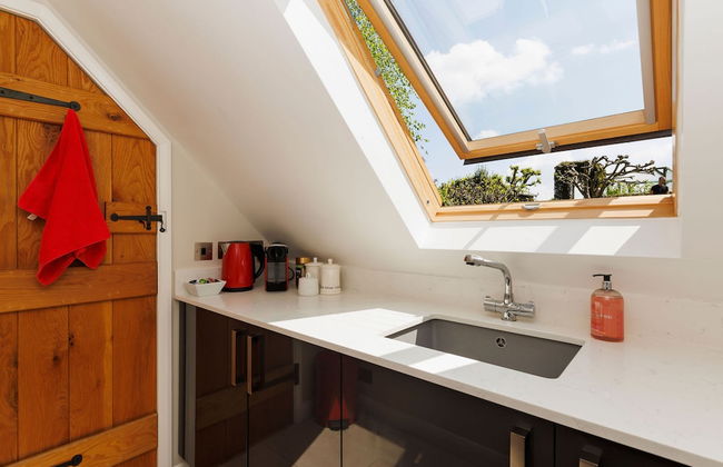 Charming Countryside Annexe Nr Goodwood - Photo 14