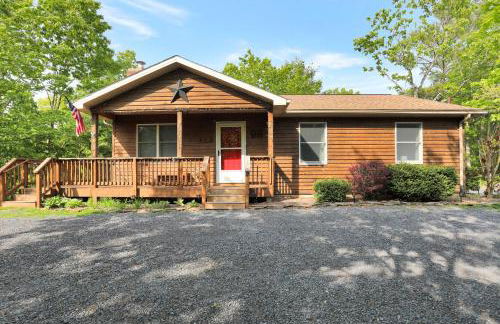 Lazy Basye Shenandoah Cabin with Hot Tub, Sleeps 10 - Foto 12