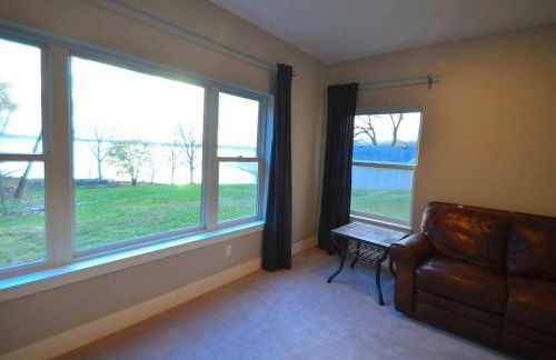 Comfortable and Modern Cabin Rental on Lake Red Rock near Pella, Iowa - Foto 14