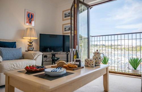 Coastal Escape with Balcony & River Dart Views - Foto 21