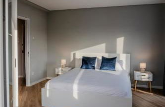 3BR Flat by Casa da Música, Central, Sleeps 6, 2D - Foto 8