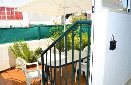 Apartamento vacacional en la hermosa Urbanización Los Enebros ERENE008 - Foto 2