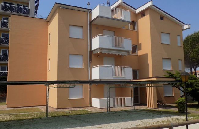 Apartment on the First Floor - Photo 20