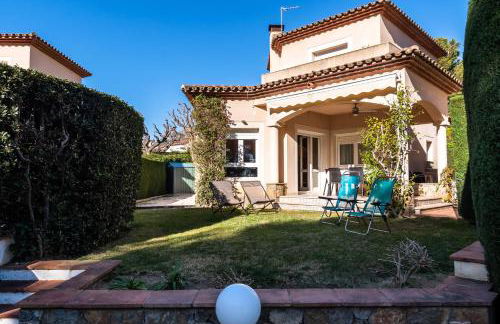 Villa Familiar c/Piscina + Wifi y Parking Gratis by Sunset Rentals (Bonmont) - Foto 33