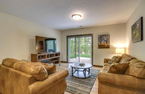 Gull Lake Resort Escape Pool and Snowmobile Trails - Foto 28