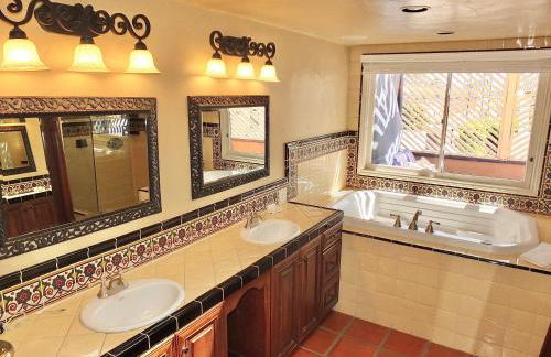 La Brisa - One Block from the Beach - Foto 60