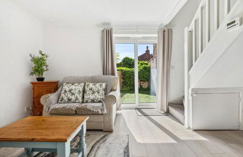 2BR Leamington Spa, by Clarendon Stays, FREE Parking, WiFi, Smart TV! - Foto 8